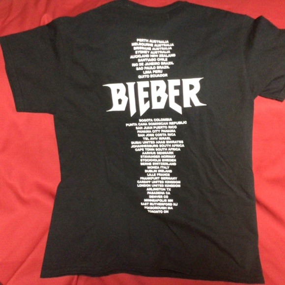 Ladies JUSTIN BIEBER concert tshirt - Picture 2 of 2